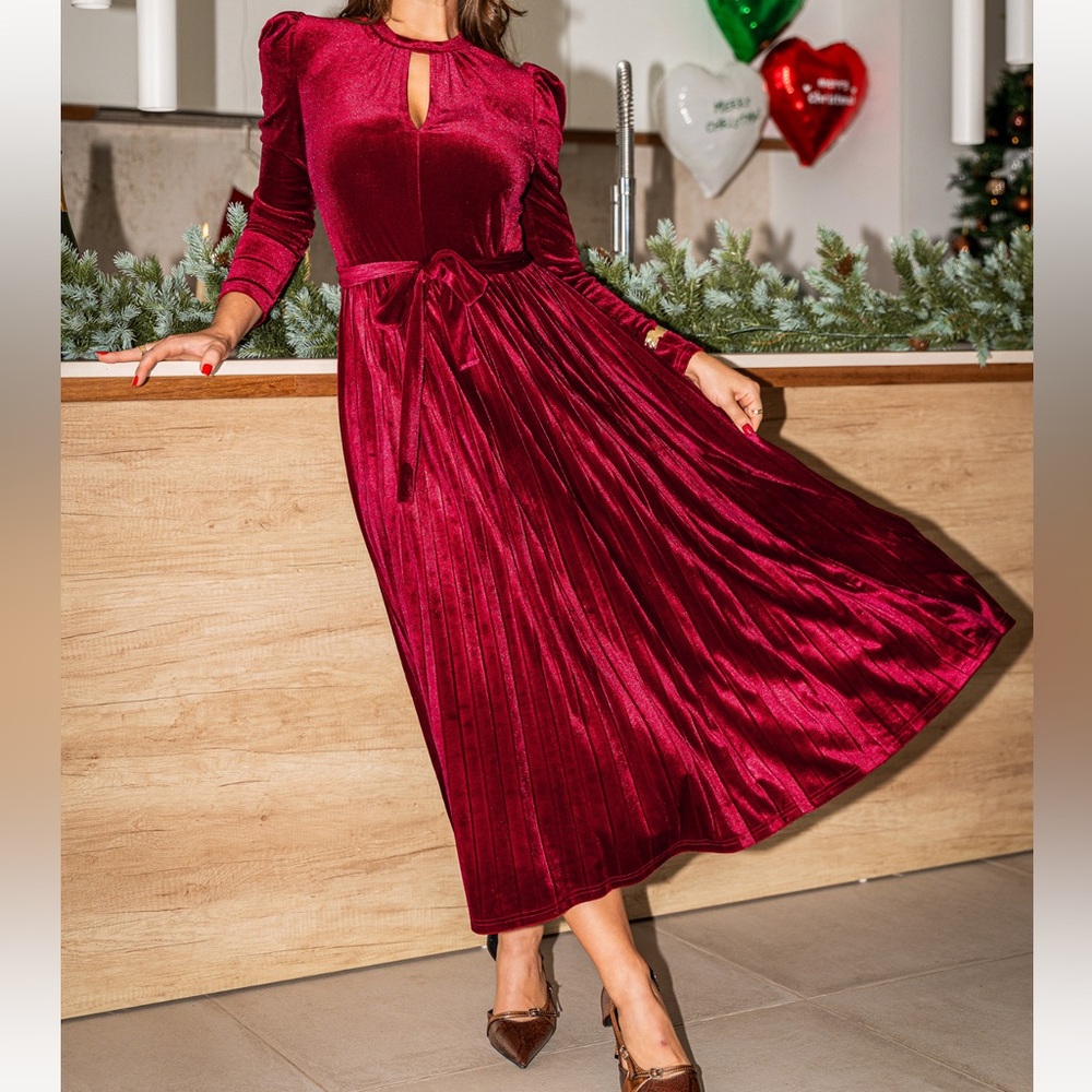 CUPSHE | NWT Once in a Lifetime Maxi Dress | Size M